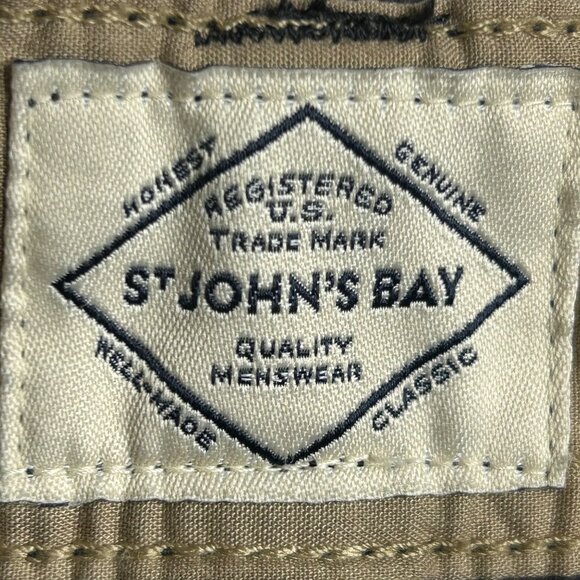 St John's Bay Gray Cargo Shorts Size 34 - Picture 8 of 9